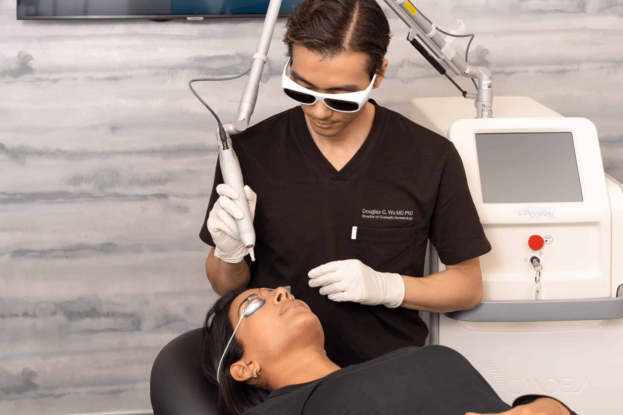 dr. wu performing skin rejuvenation laser procedure